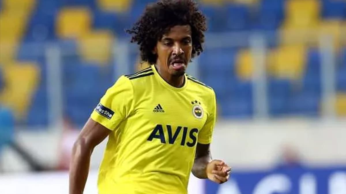Luis Gustavo'dan Fenerbah�e'ye bir k�t� haber daha