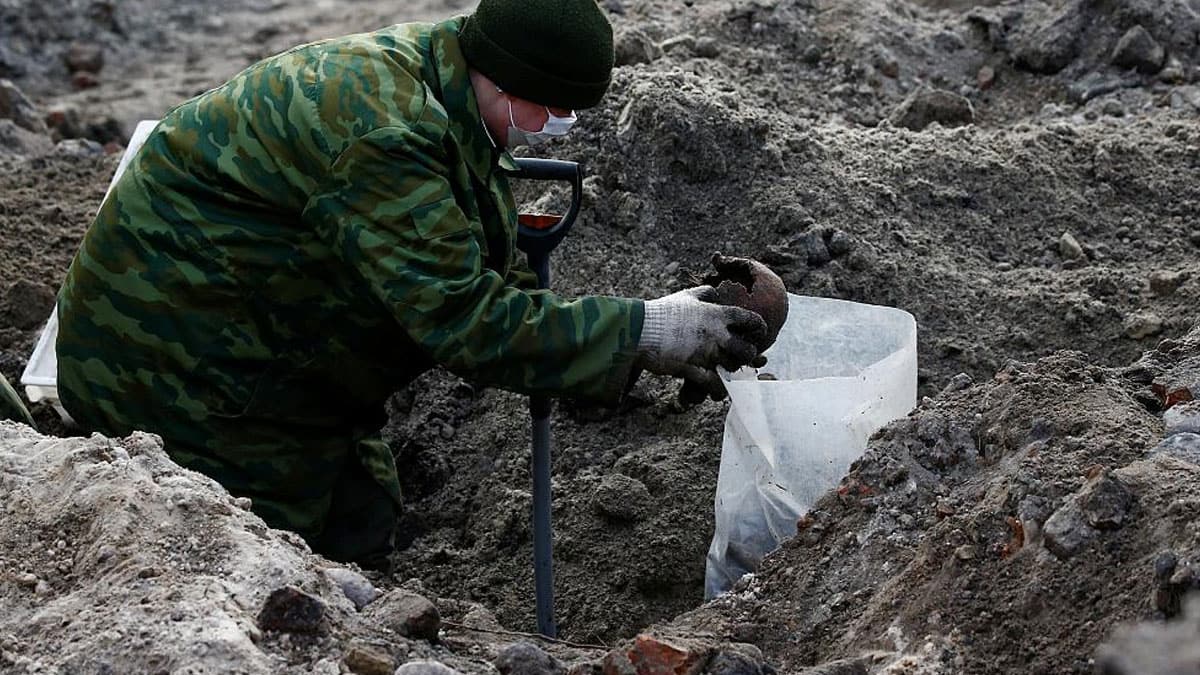 H�rvatistan'daki toplu mezarda y�zlerce ki�inin kal�nt�s�na ula��ld�