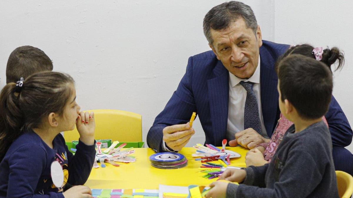 31 A�ustos'ta okullar a��lacak m�?