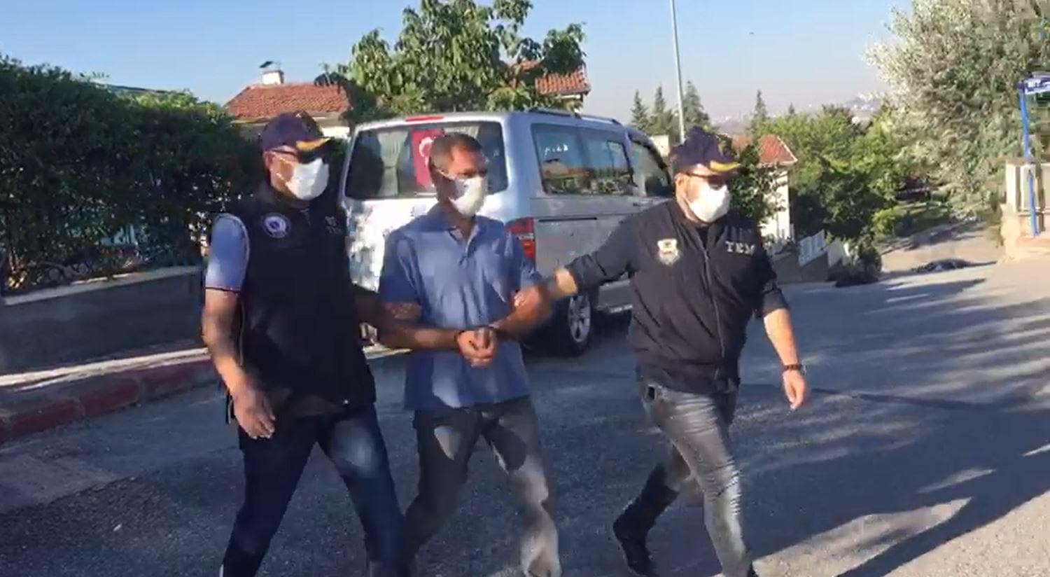 Ankara'da FET�'n�n jandarma mahrem yap�lanmas�na y�nelik operasyon: 14 g�zalt�