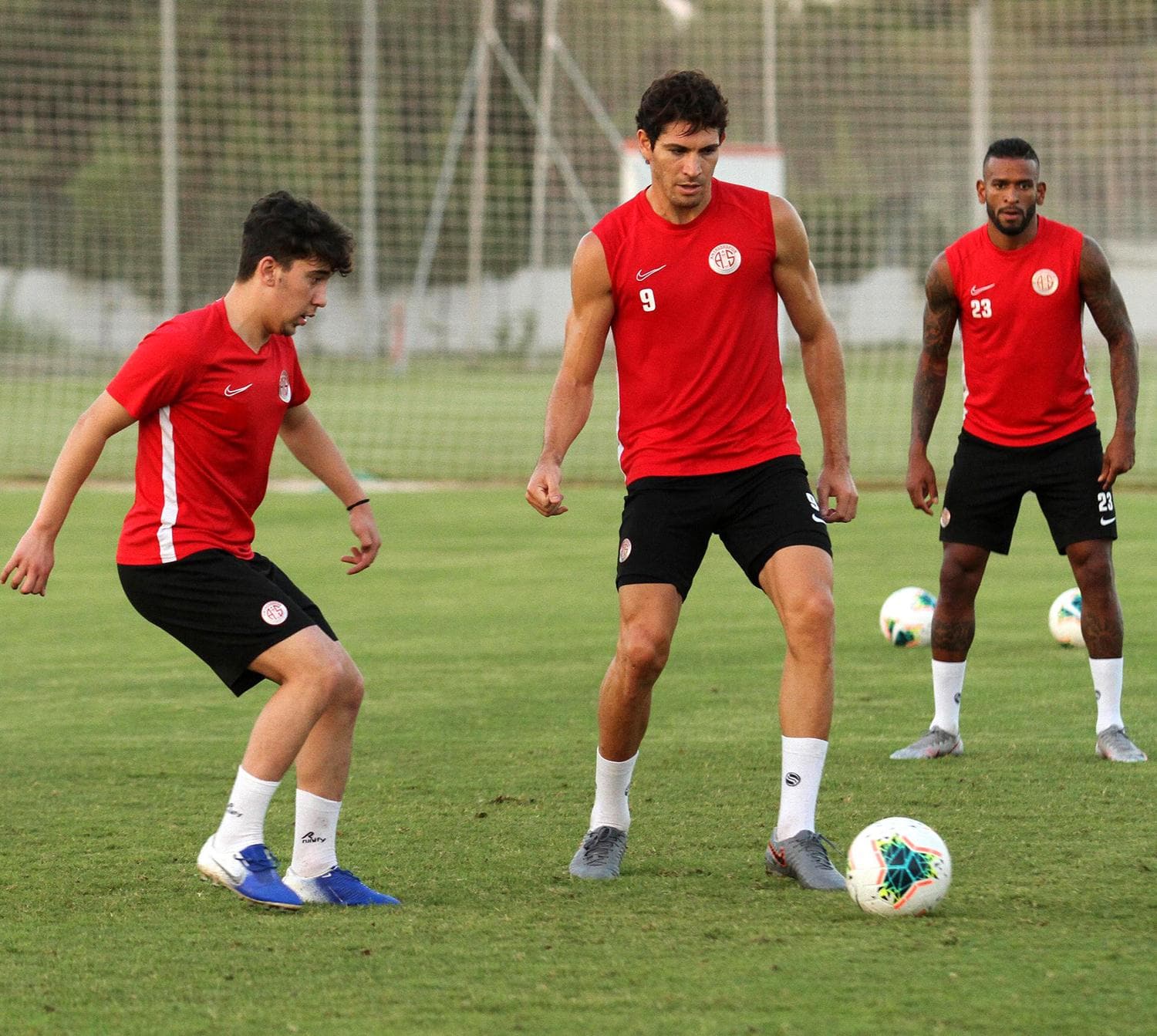 Antalyaspor Galatasaray ma��n�n takti�ini �al��t�