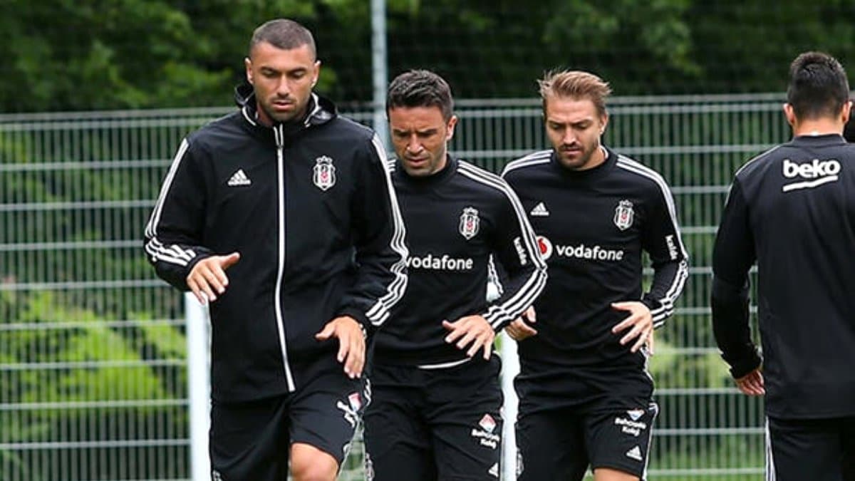 Be�ikta�'ta yaprak d�k�m�! Bir ayr�l�k daha