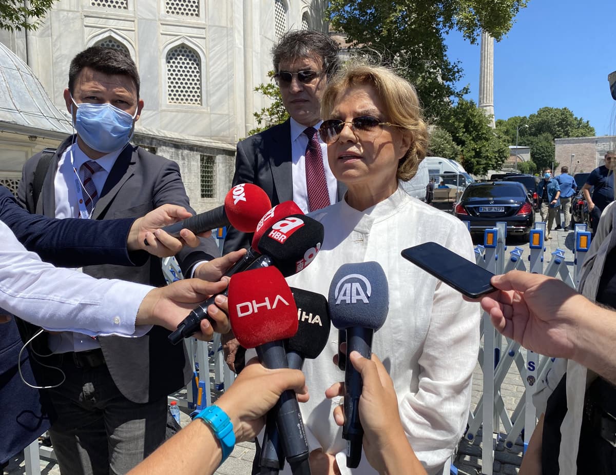 Eski Ba�bakan Tansu �iller'den 'Ayasofya Camii' yorumu!