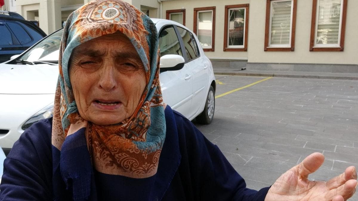 Vicdanszlk! 87 yandaki annesini darp edip evden att