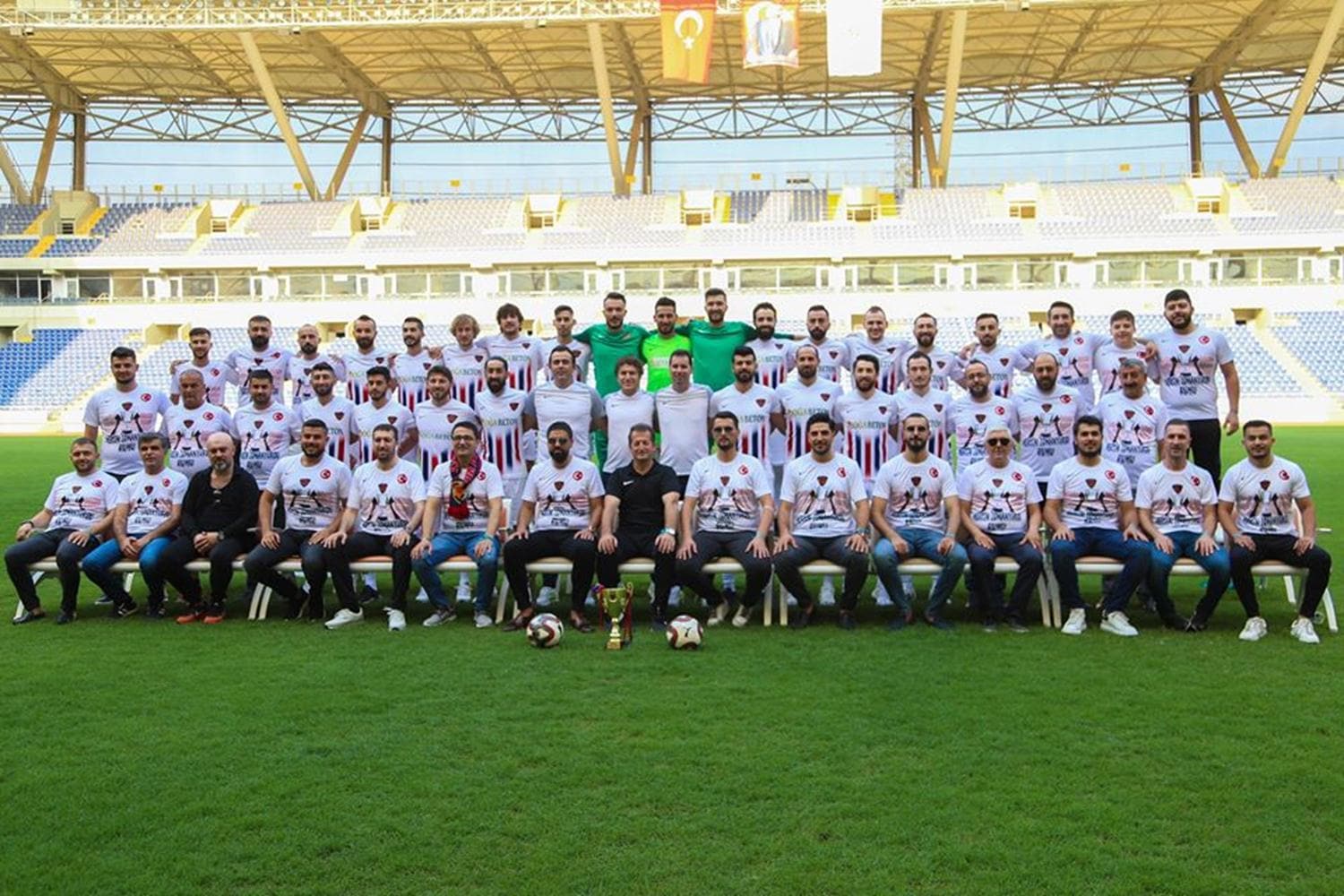 Mersin �dmanyurdu, ��el �dmanyurdu olarak profesyonel lige d�nd�