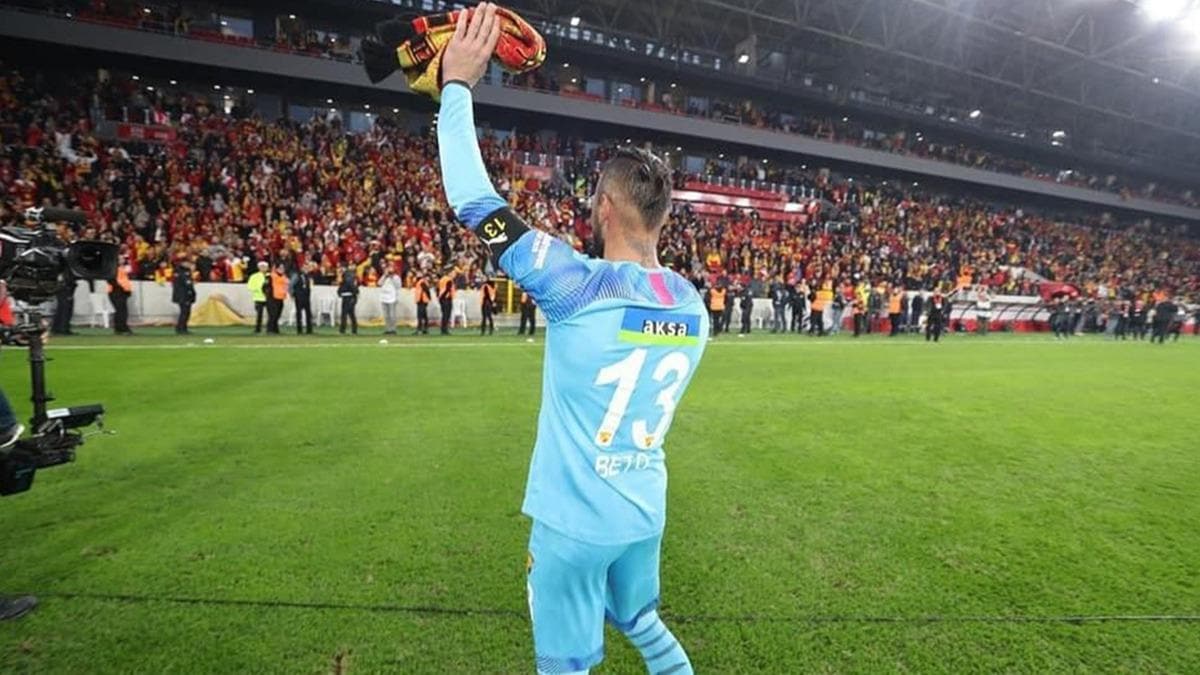 Galatasaray, Beto ile anlamaya vard