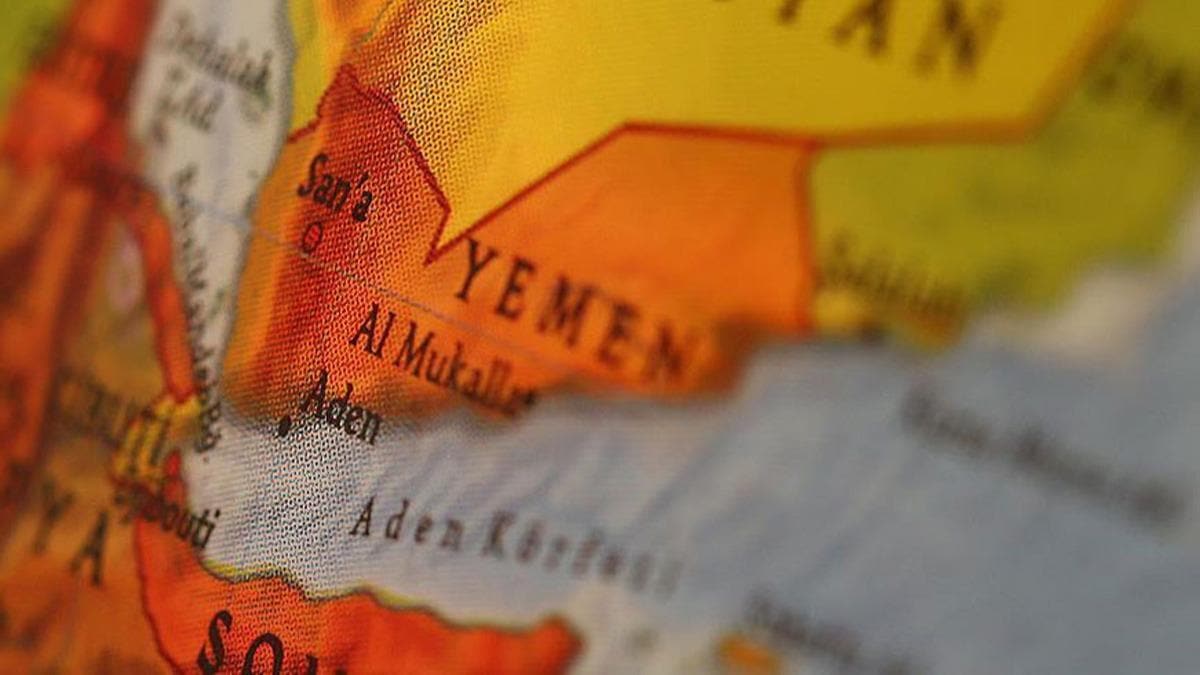 Yemen'de iddetli yan yol at selde 2 kii ld
