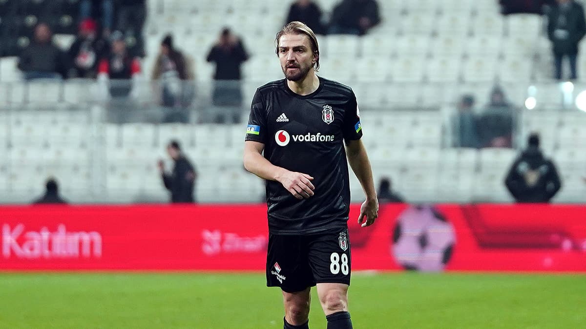 Ba�kan ile bir araya geldi! Be�ikta�'tan Caner Erkin'e yeni teklif