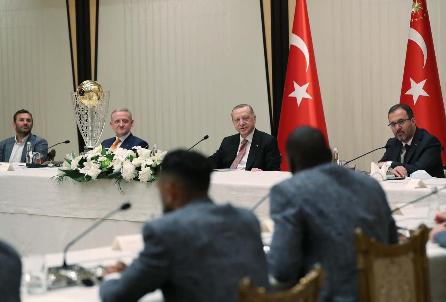 Cumhurba�kan� Erdo�an, �ampiyon Ba�ak�ehir'i kabul etti
