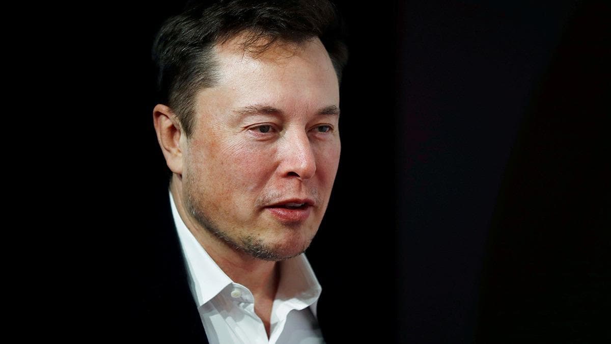 Elon Musk'tan artan cevap: Kime istersek darbe yaparz