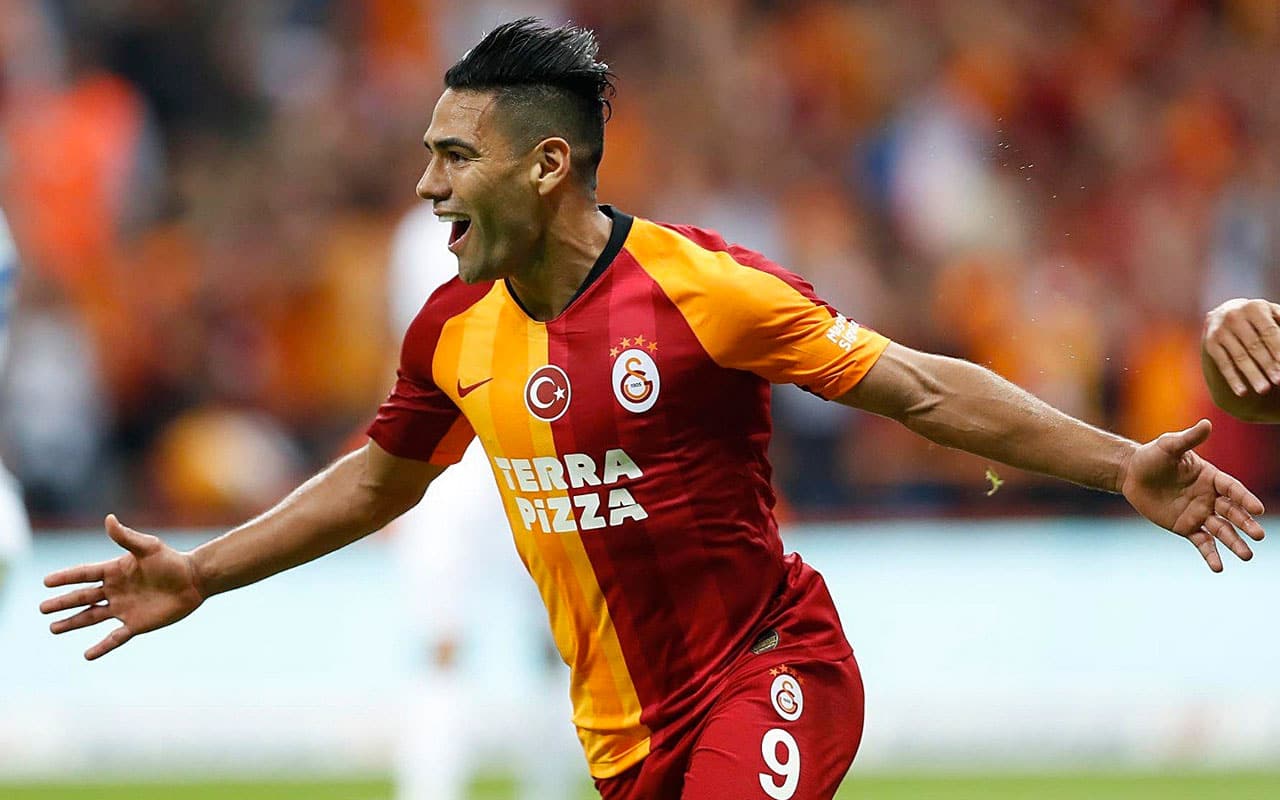 Falcao'nun golleri pahal�ya mal oldu!