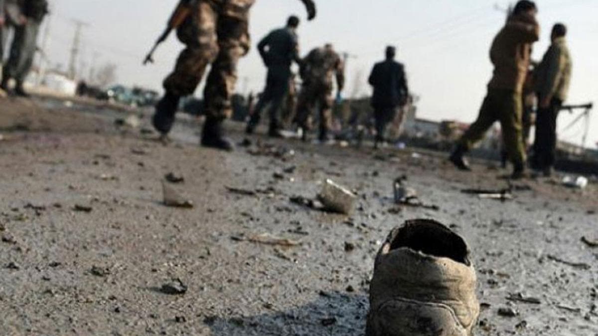 Afganistan'daki bombal saldrda bir polis hayatn kaybetti 