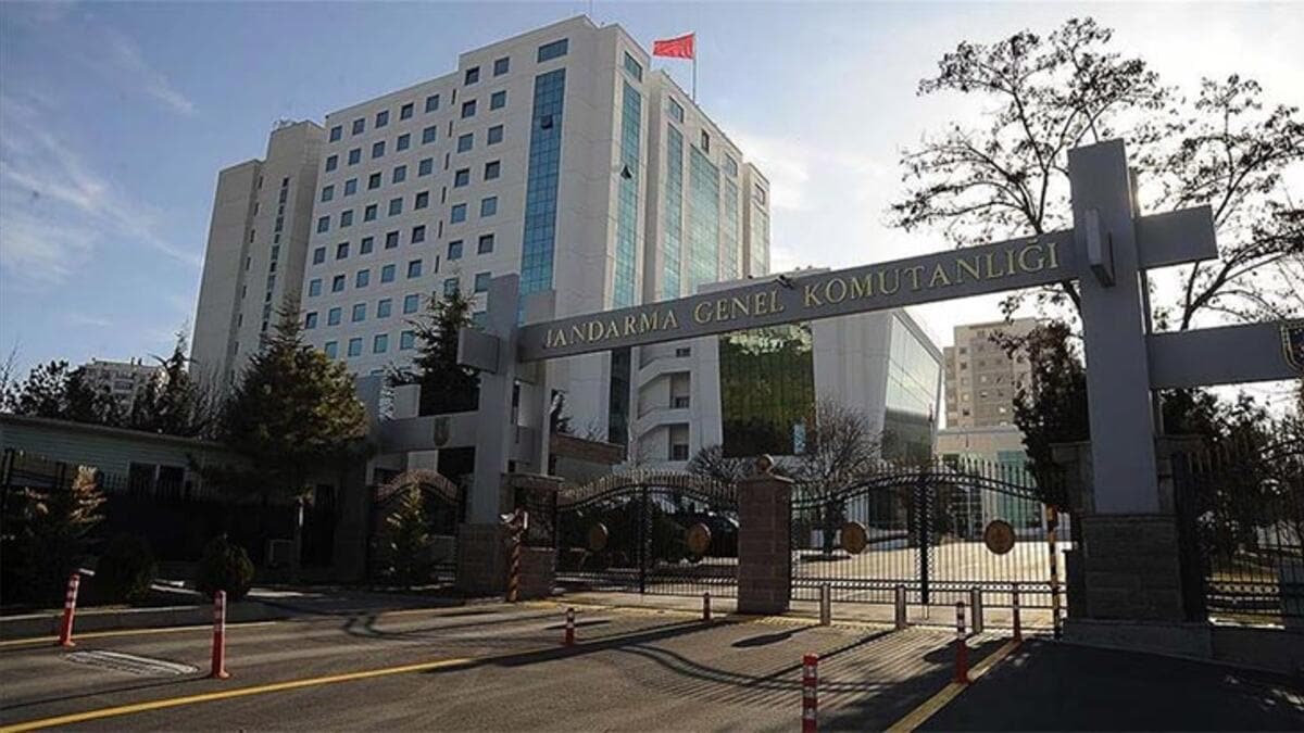 Ba�kan Erdo�an imzalad�: Jandarma'da atama kararlar�