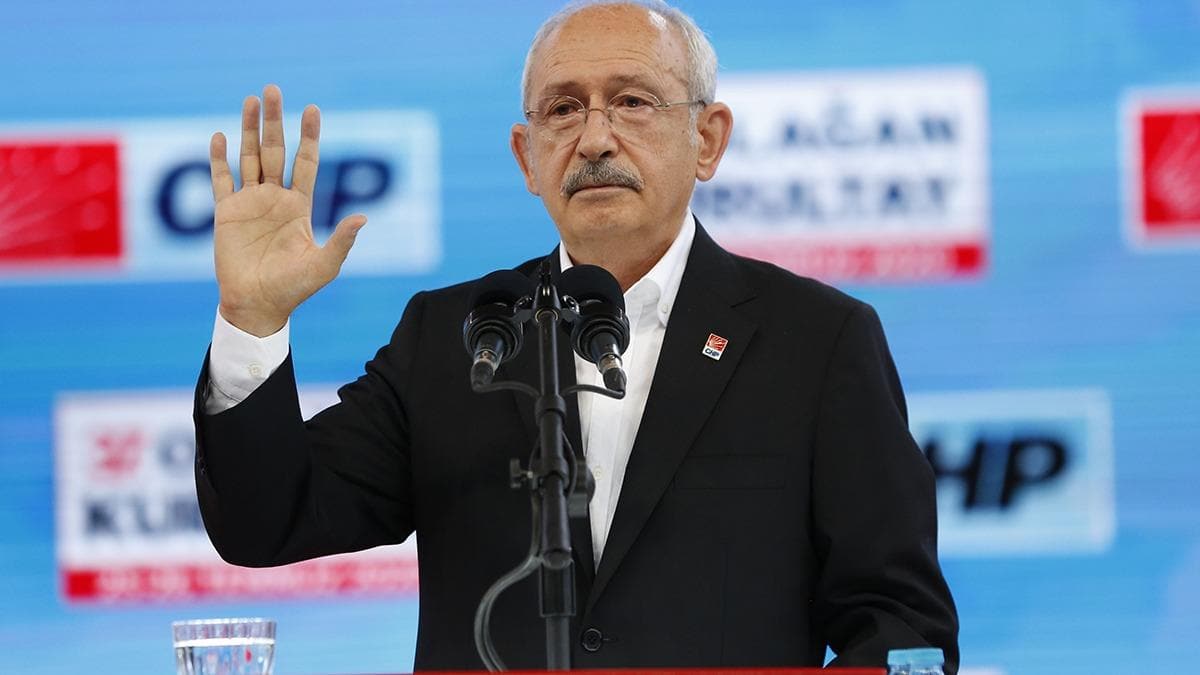 CHP kurultaynda MYK oku: 4 isme vize kmad