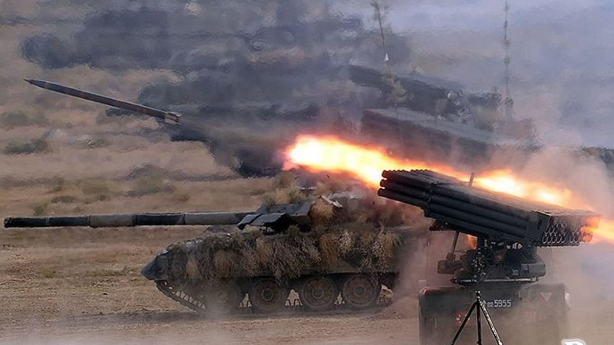 Kritik geli�me! Pakistan ordusu Hindistan mevzilerini vuruyor