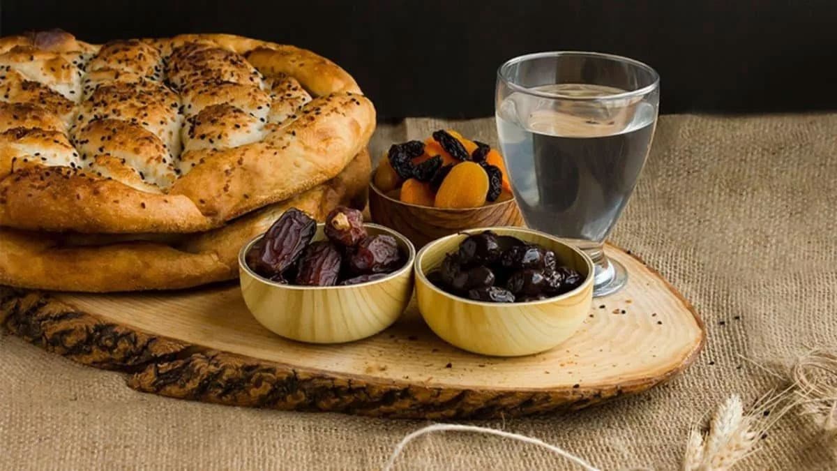 Arefe g�n� oru� tutman�n sevab� nedir?