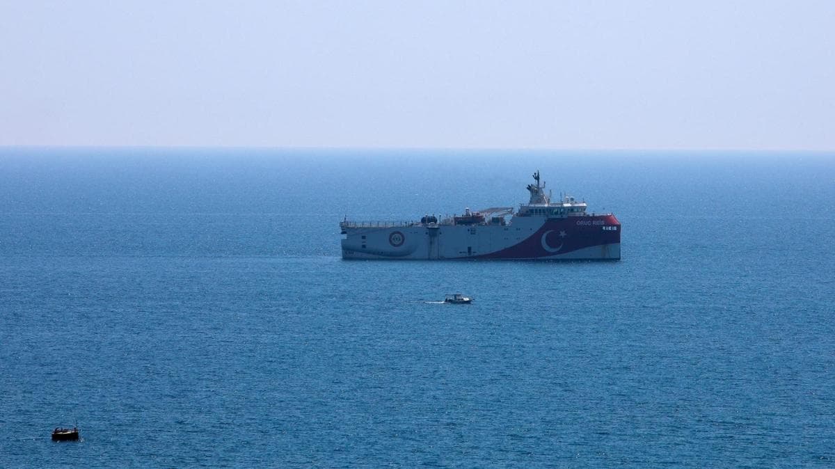 'Oru Reis' Akdeniz aklarndaki bekleyiine devam ediyor