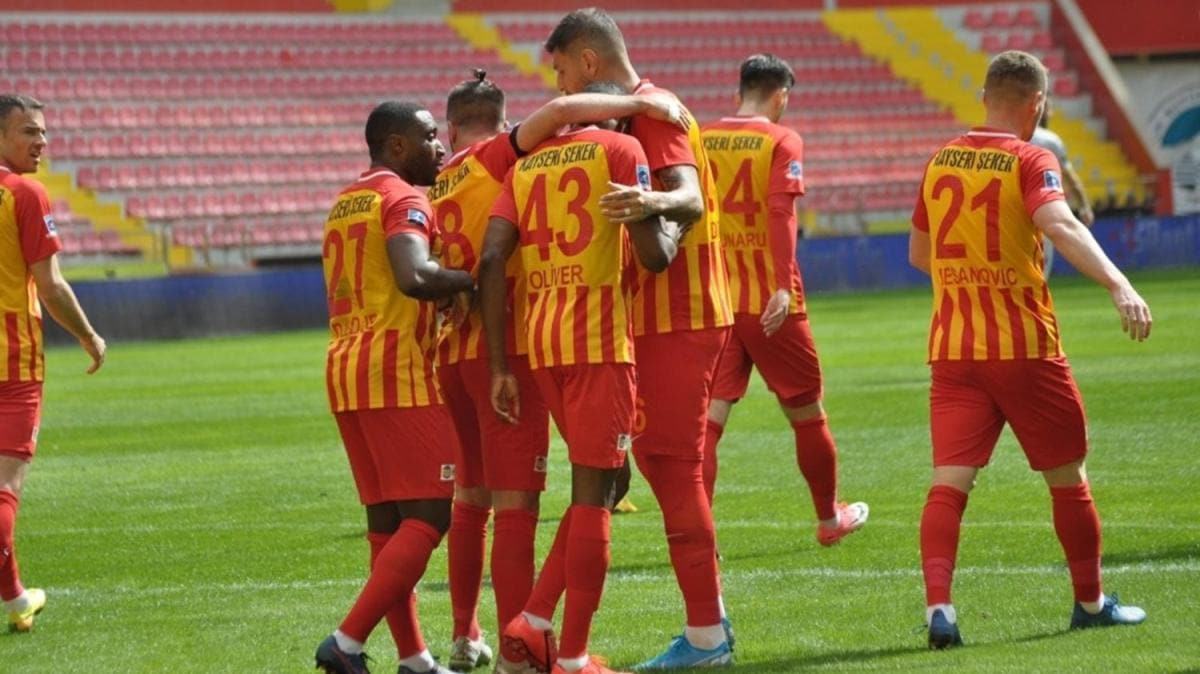 Kayserispor'da 10 futbolcu hayal krkl yaratt