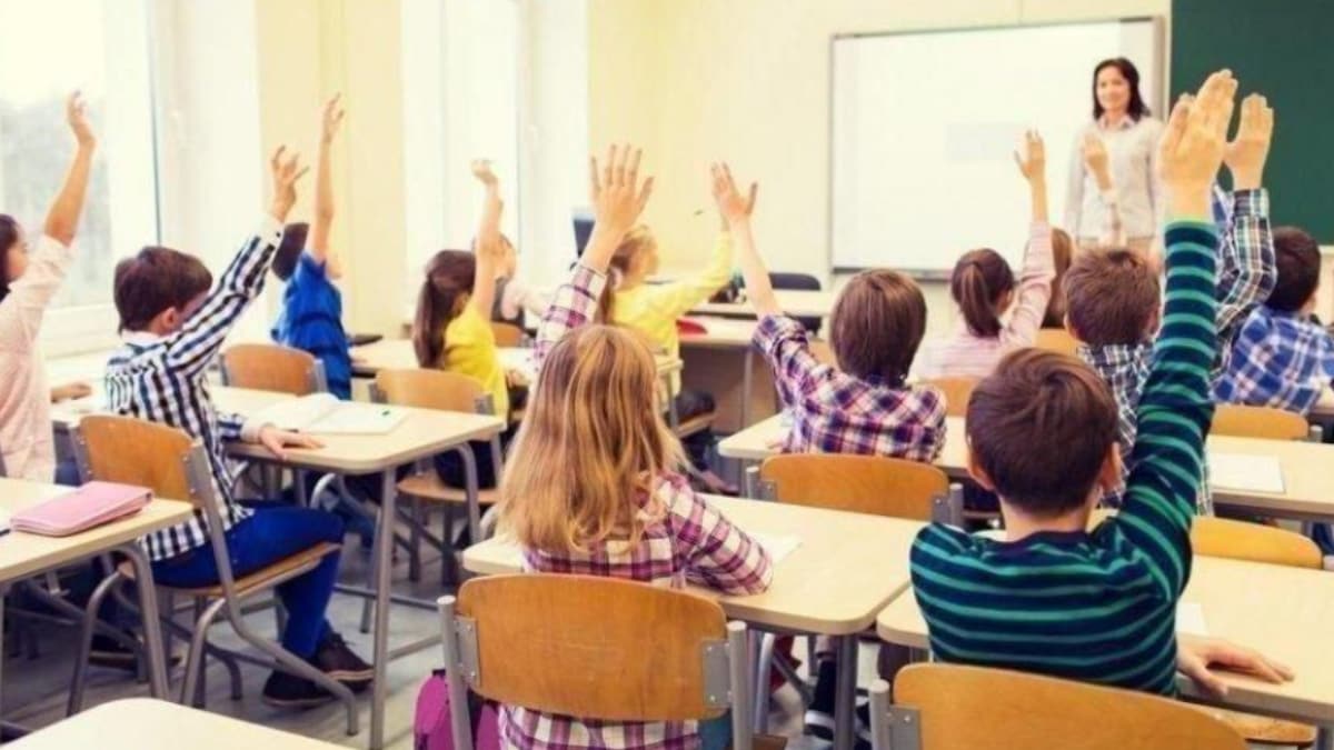 Prof. Dr. Ceyhan'dan okullar�n a��lmas�yla ilgili dikkat �eken a��klama