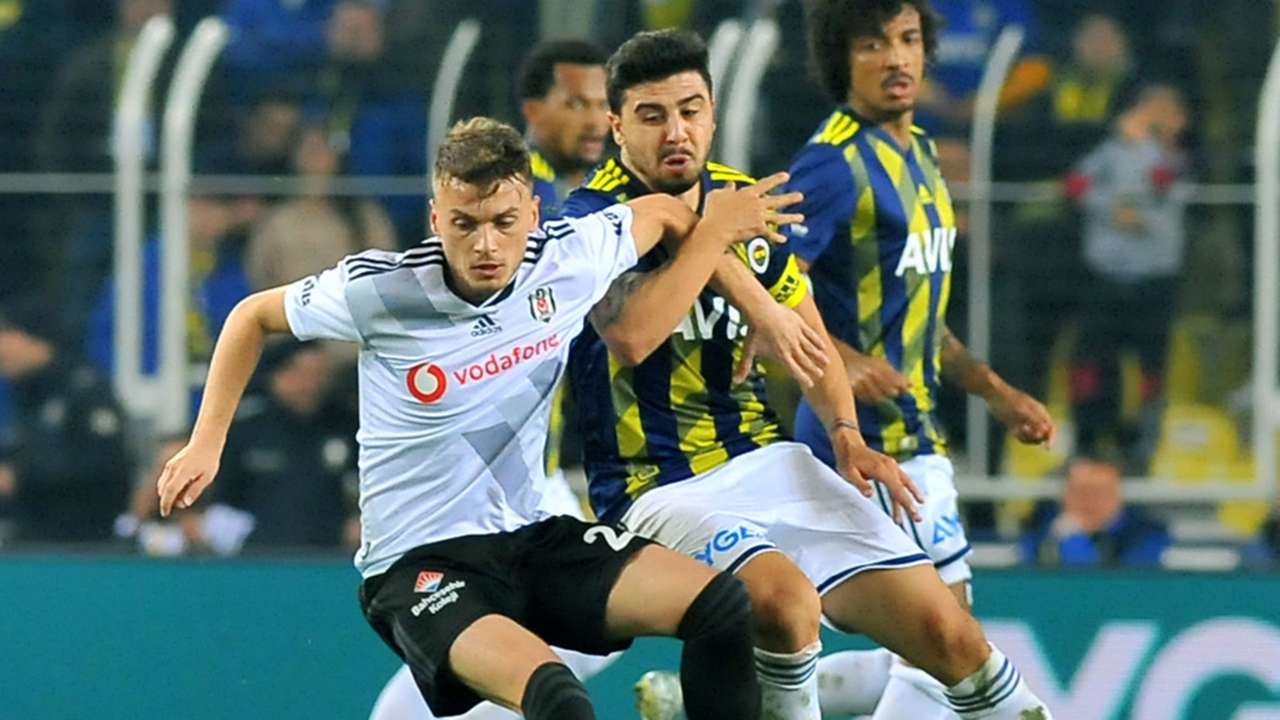 S�per Lig'de y�l�n takas�