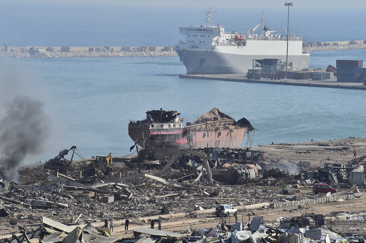 Bakan Varank a��klad�: Patlamada '�stanbul Bo�az�' detay�