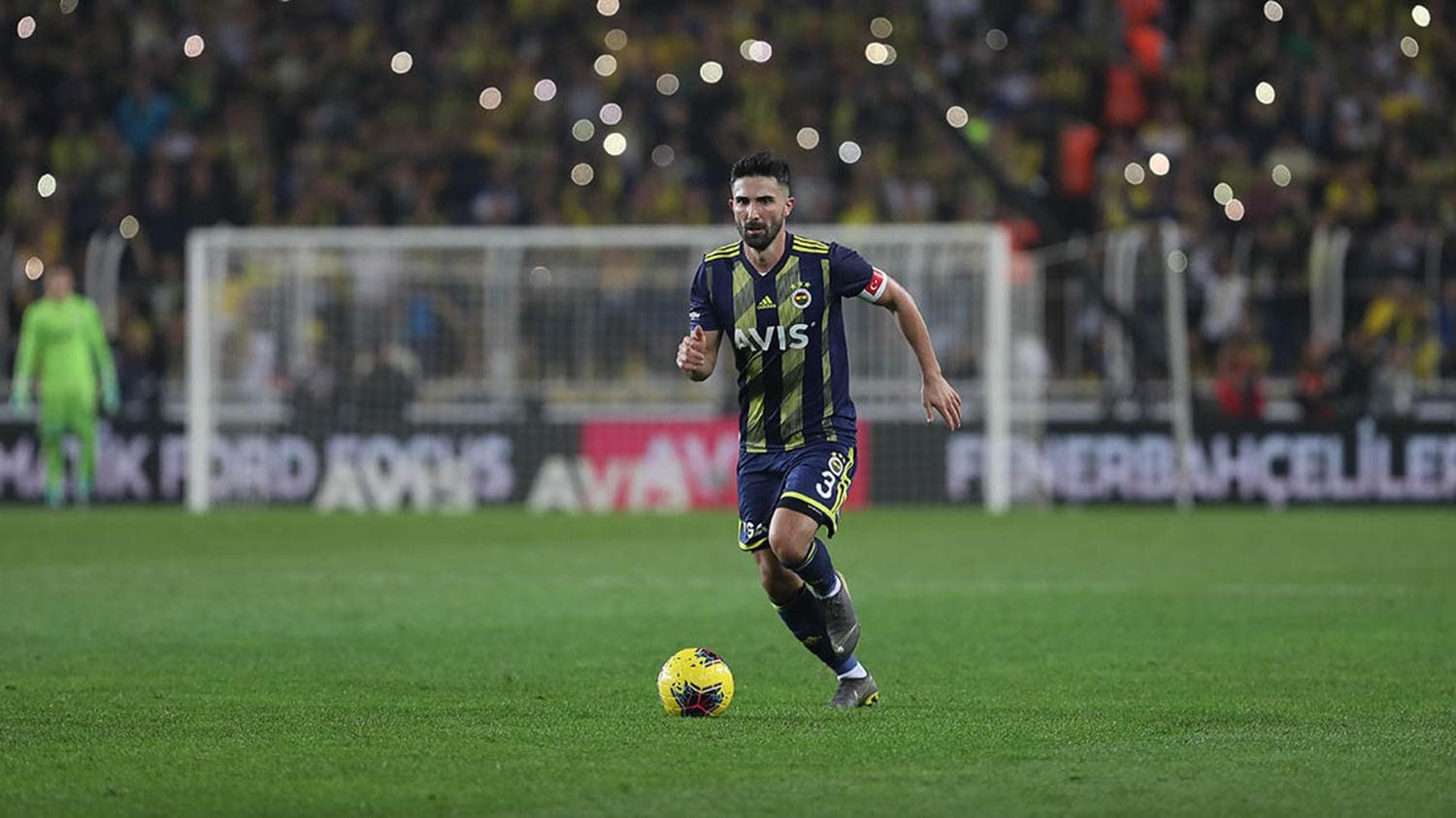 Hasan Ali ortada kald�