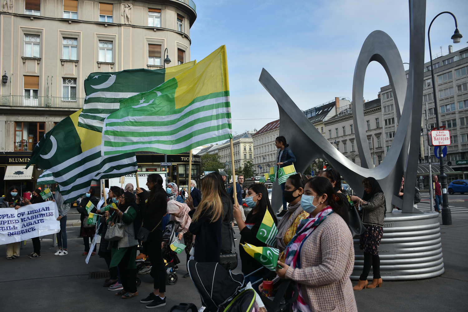 Hindistan'�n Cammu Ke�mir'deki uygulamalar� Avusturya'da protesto edildi