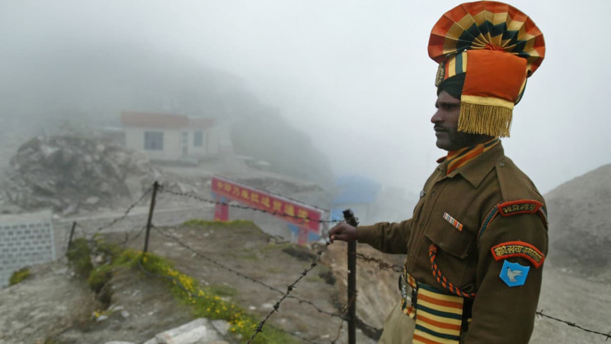 �in-Hindistan s�n�r kavgas�nda yeni geli�me! Kriz ��karacak belge yay�ndan kald�r�ld�