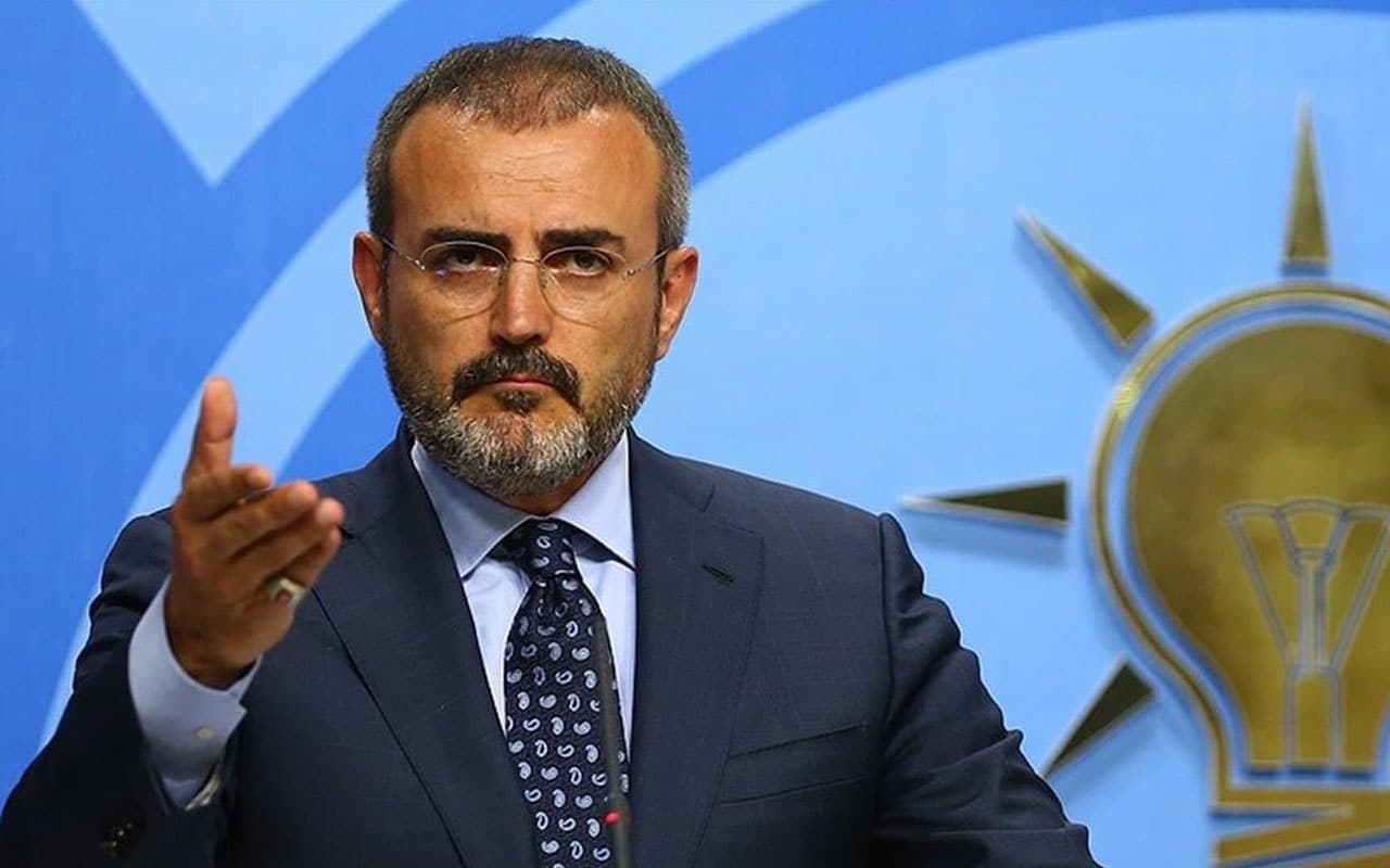 'Ellerini ovu�turan ve istifa �a�r�lar� yapanlar, samimi de�ilsiniz'