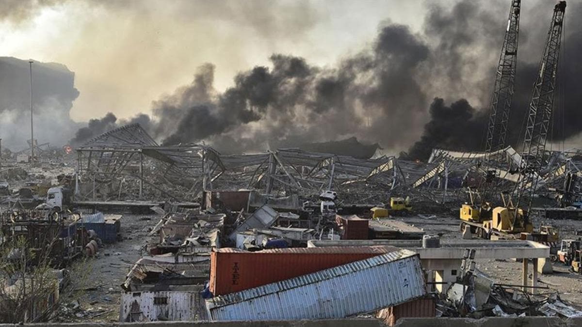 Beyrut patlamasyla ilgili arpc iddia: Patlayc Esed rejimine mi gidiyordu?