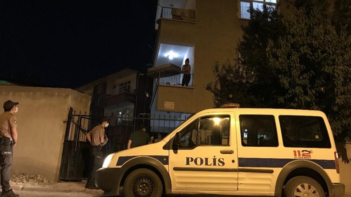 Polis Kovid-19 pozitif hastalar denetliyor