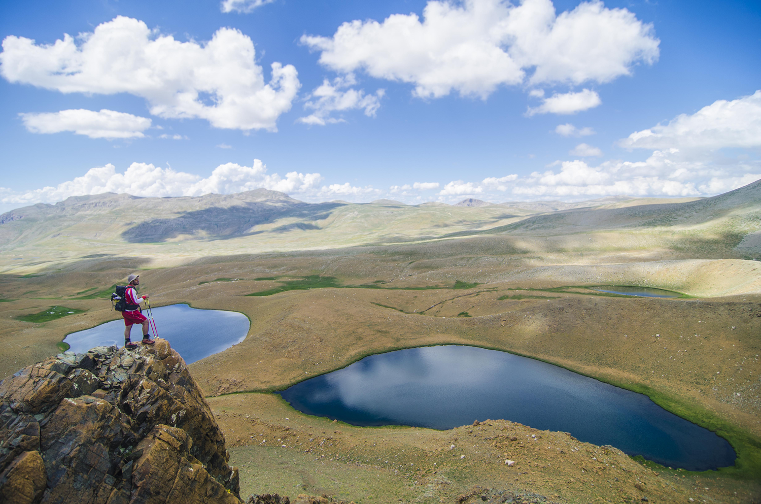 Tunceli'nin sakl� hazinesi 'Kat�r G�lleri' g�zelli�iyle nefes kesiyor