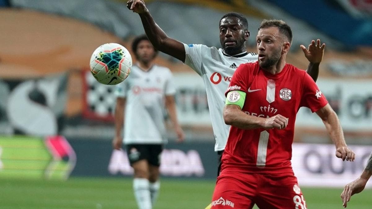 Antalyaspor'da en hrn Hakan zmert