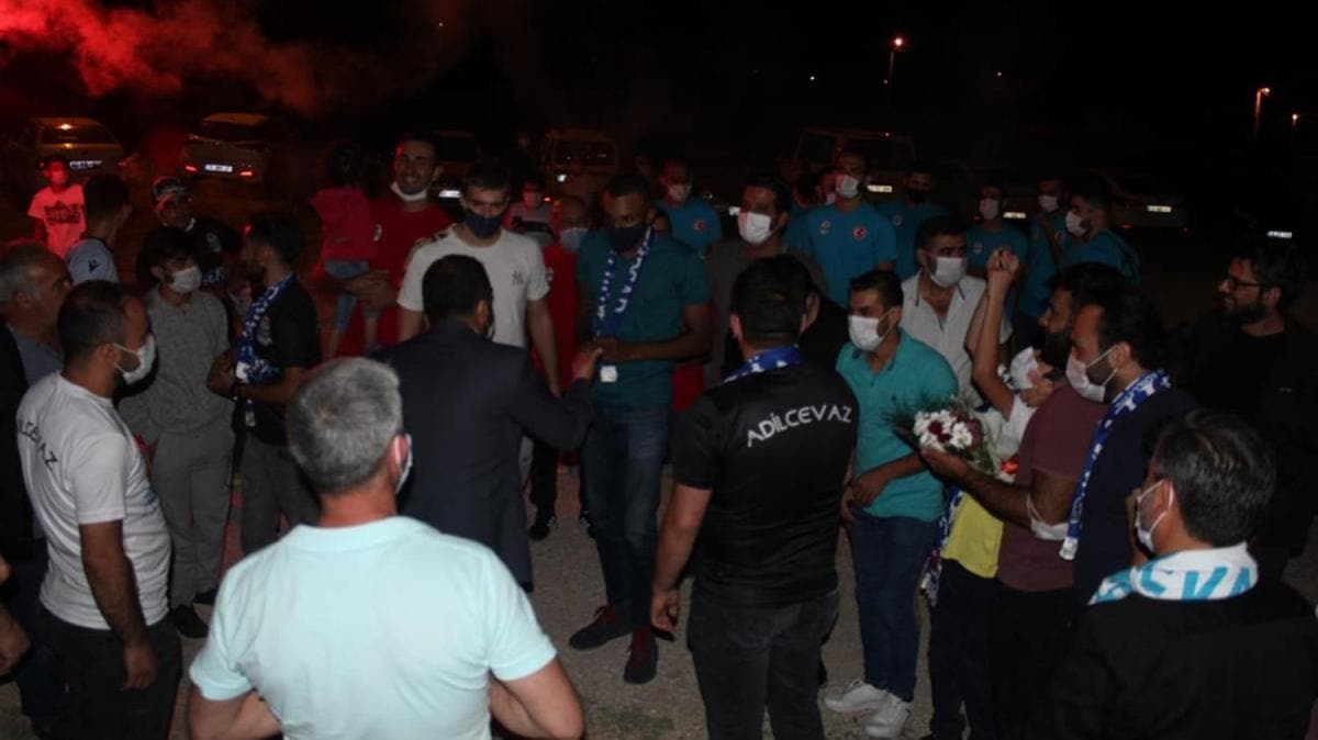 Brezilyal oyuncuya Bitlis'te mealeli karlama