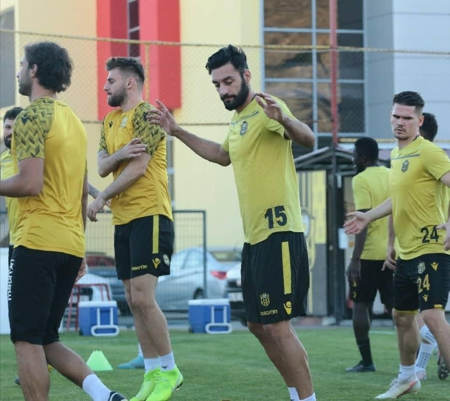 Yeni Malatyaspor'dan Aykut Kocaman s�rprizi