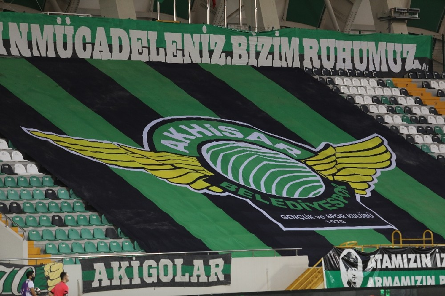Akhisarspor'da Cocalic belirsizli�i