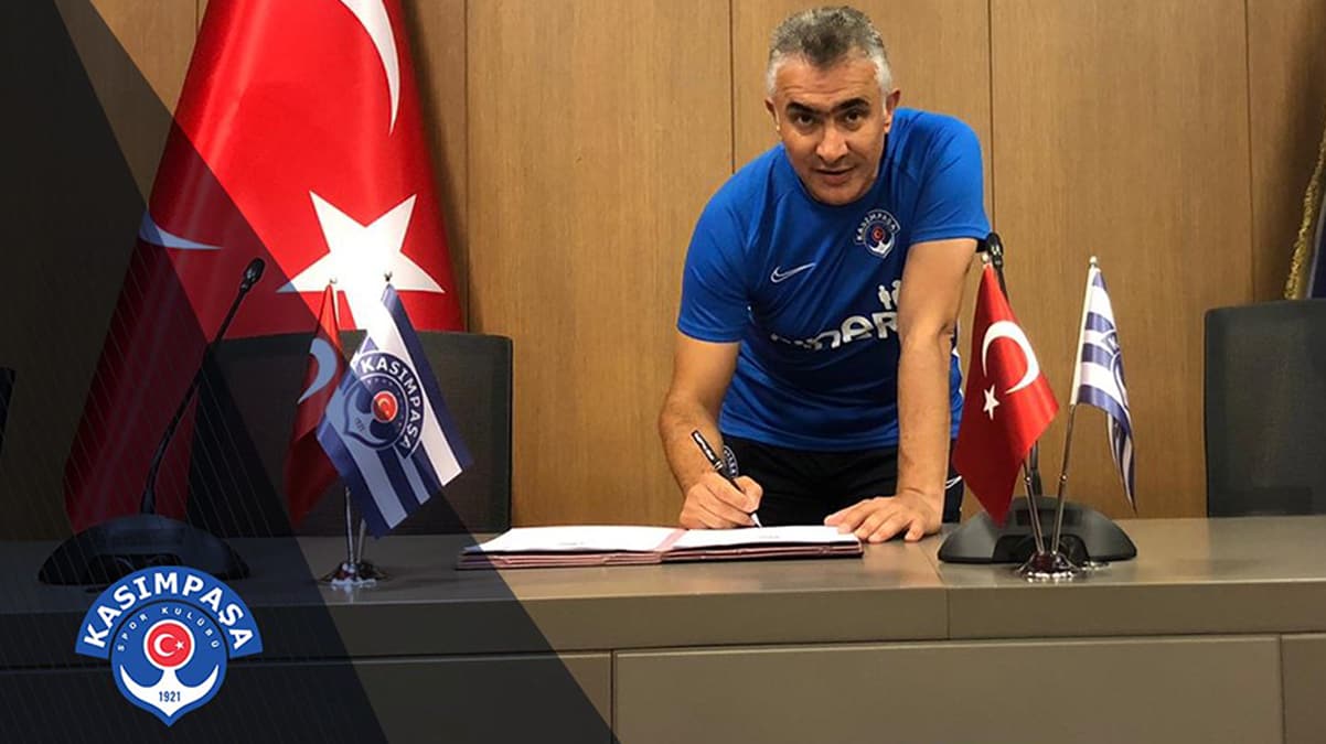 Kas�mpa�a'da Mehmet Alt�parmak imzay� att�