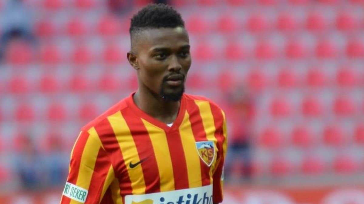 �stanbul'da Bernard Mensah zirvesi!