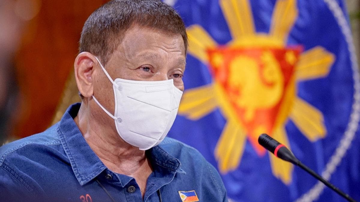 Duterte'den 'Sputnik V' iin ilgin k: Kobay faresi olmaya hazrm