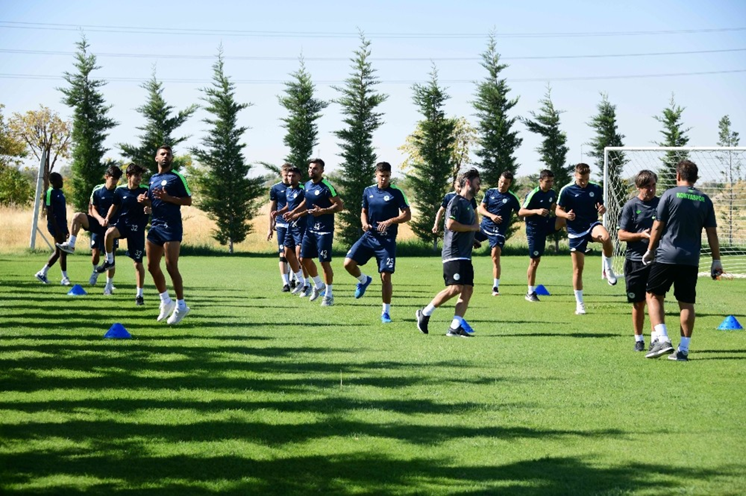 Konyaspor yeni sezona haz�rlan�yor