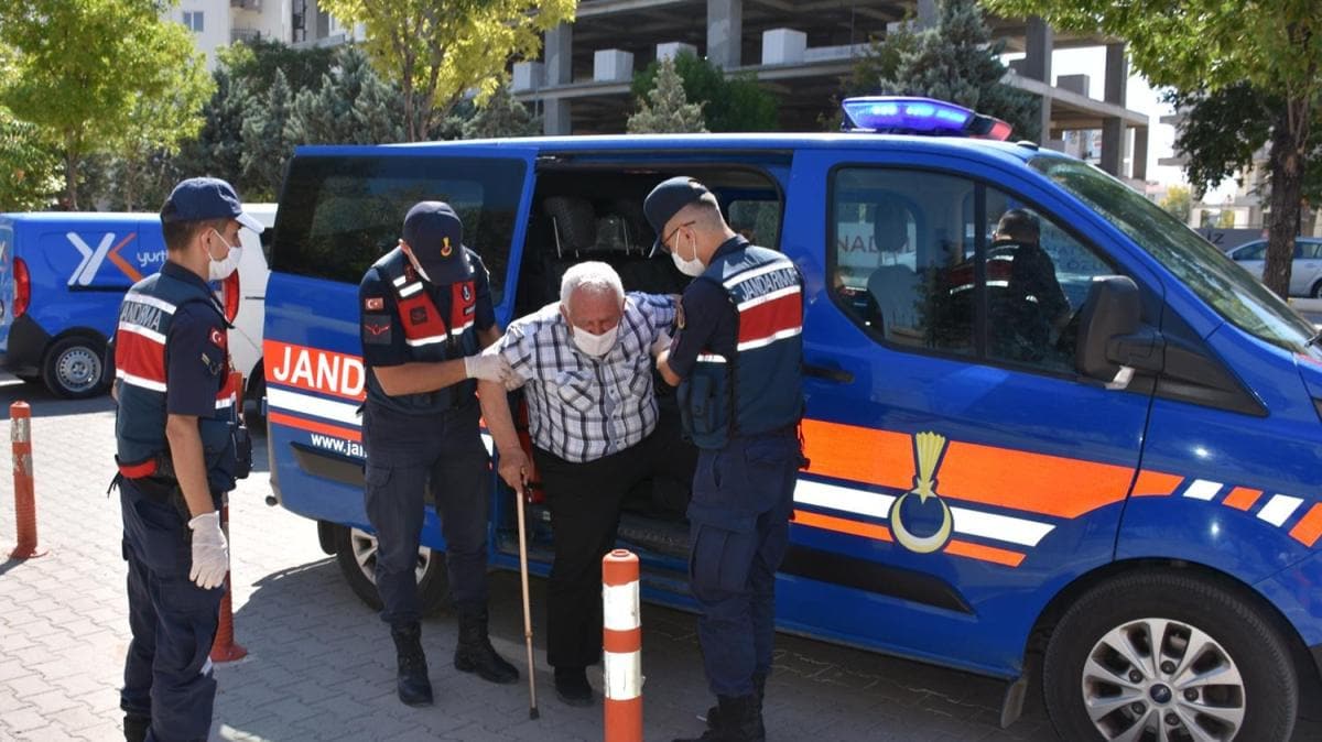 77 yandaki adam kent merkezine tanmak isteyen 61 yandaki eini vurdu