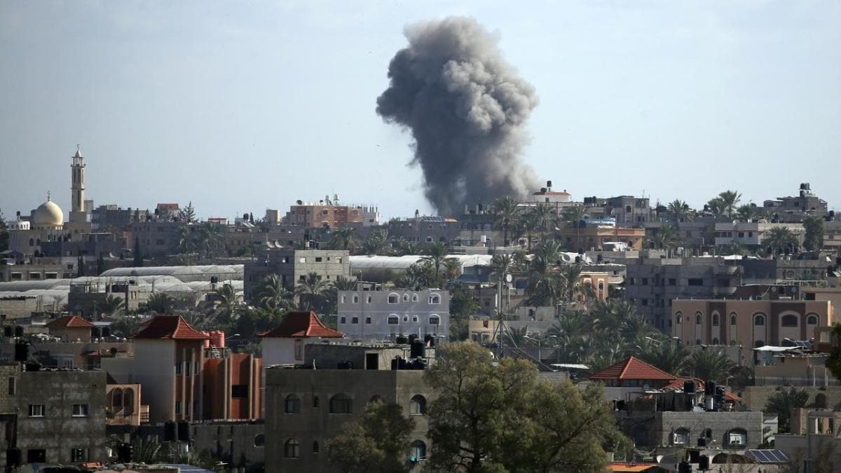 galci srail Gazze'de bir okula hava saldrs dzenledi