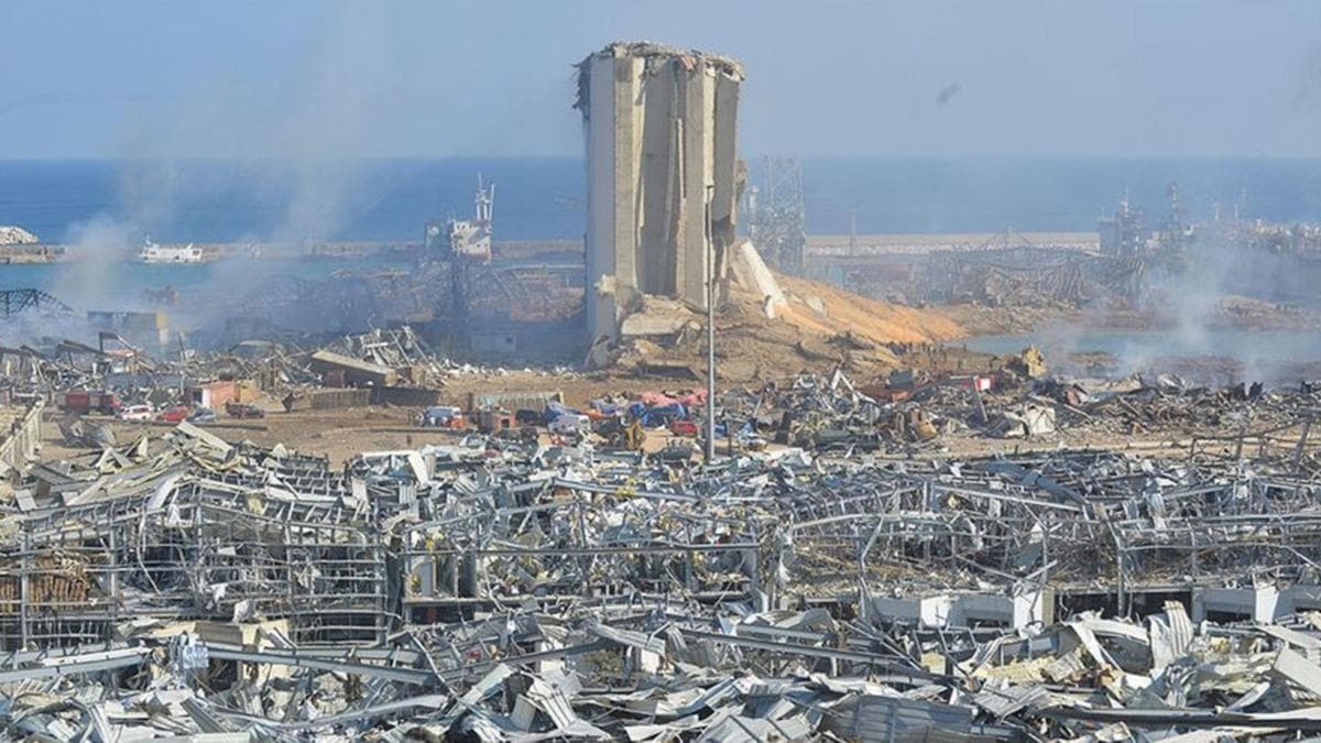 Lbnan'da patlamann ardndan Kovid-19 tehlikesi:  Yataklarn yars doldu