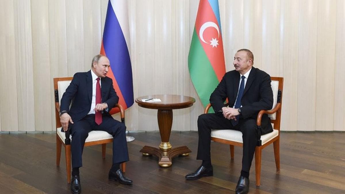 Putin ve Aliyev'den Azerbaycan-Ermenistan snr konulu grme