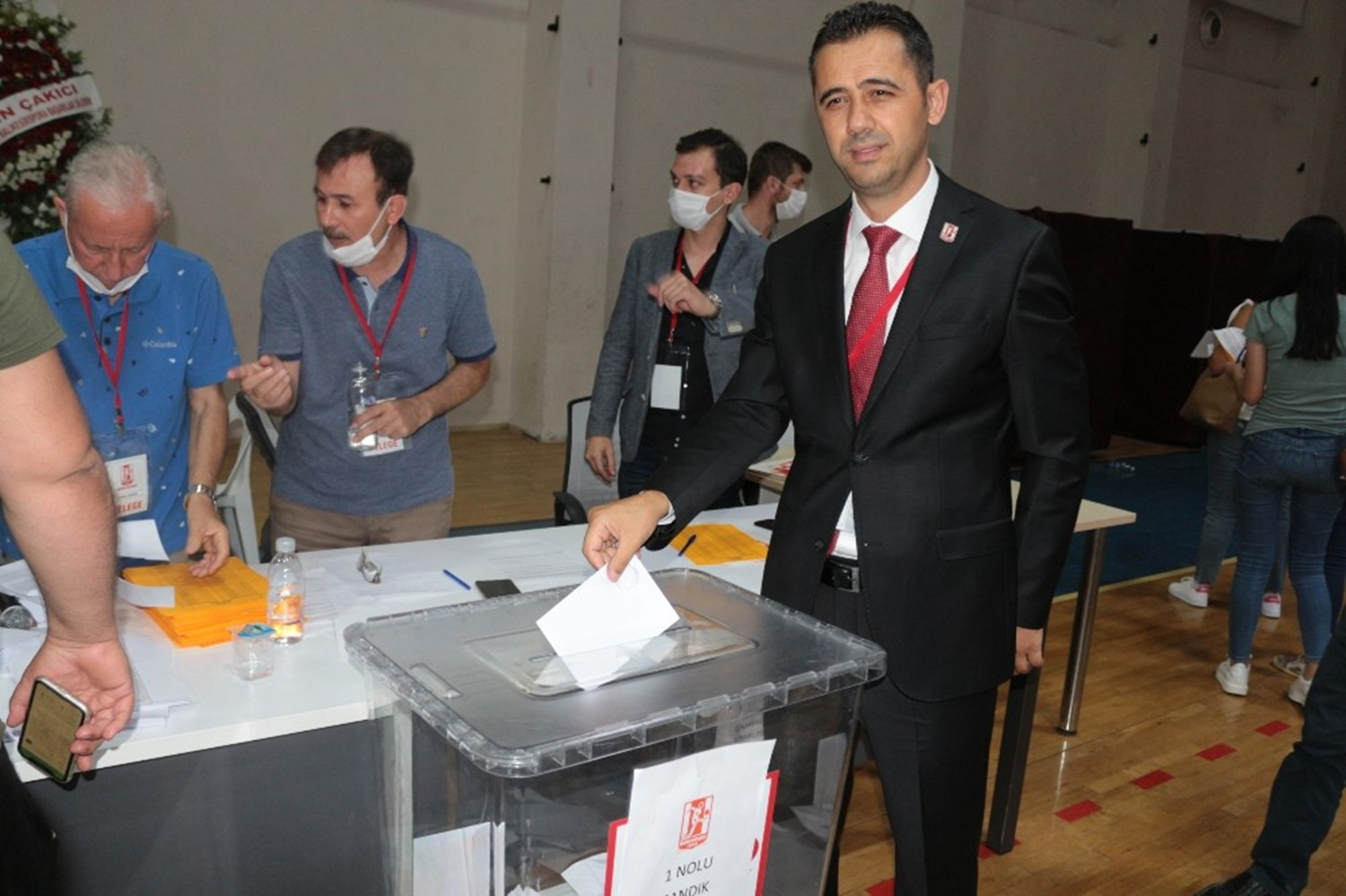 Bal�kesirspor, ba�kan�n� se�ti