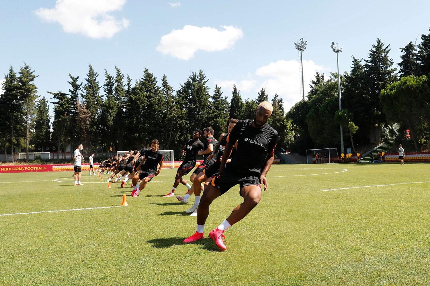 Galatasaray yeni sezona haz�rlan�yor