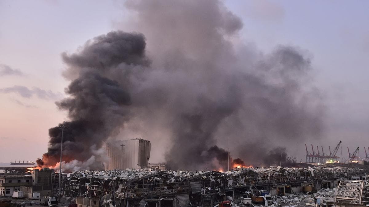 ''Patlama Beyrut Liman'n yerle bir eden ilk olay deil''