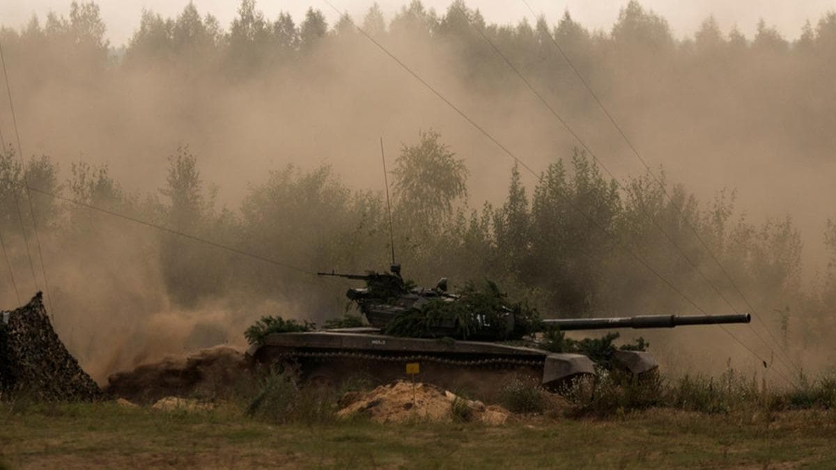 Beyaz Rusya (Belarus) ordusunu 'tatbikat gerekesiyle' bat snrna yyor