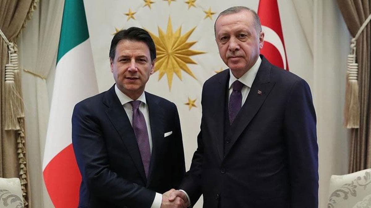 Cumhurbakan Erdoan, talya Babakan Conte ile grt