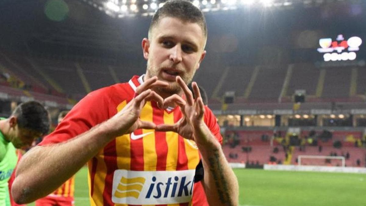 Artem Kravets Kayserispor'dan ayrld